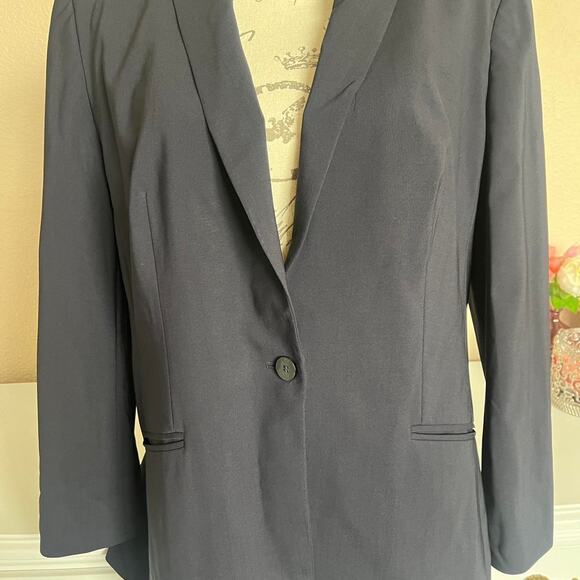Navy hugo boss womens blazer - Picture 3 of 7